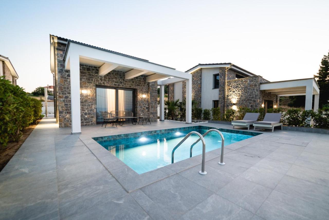 Terra Olivia Luxury Villas And Suites Paliouri Exterior photo
