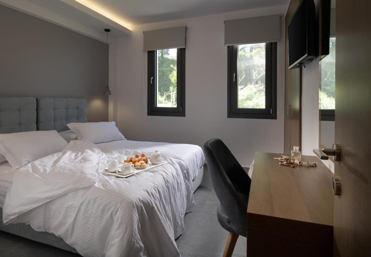 Terra Olivia Luxury Villas And Suites Paliouri Exterior photo
